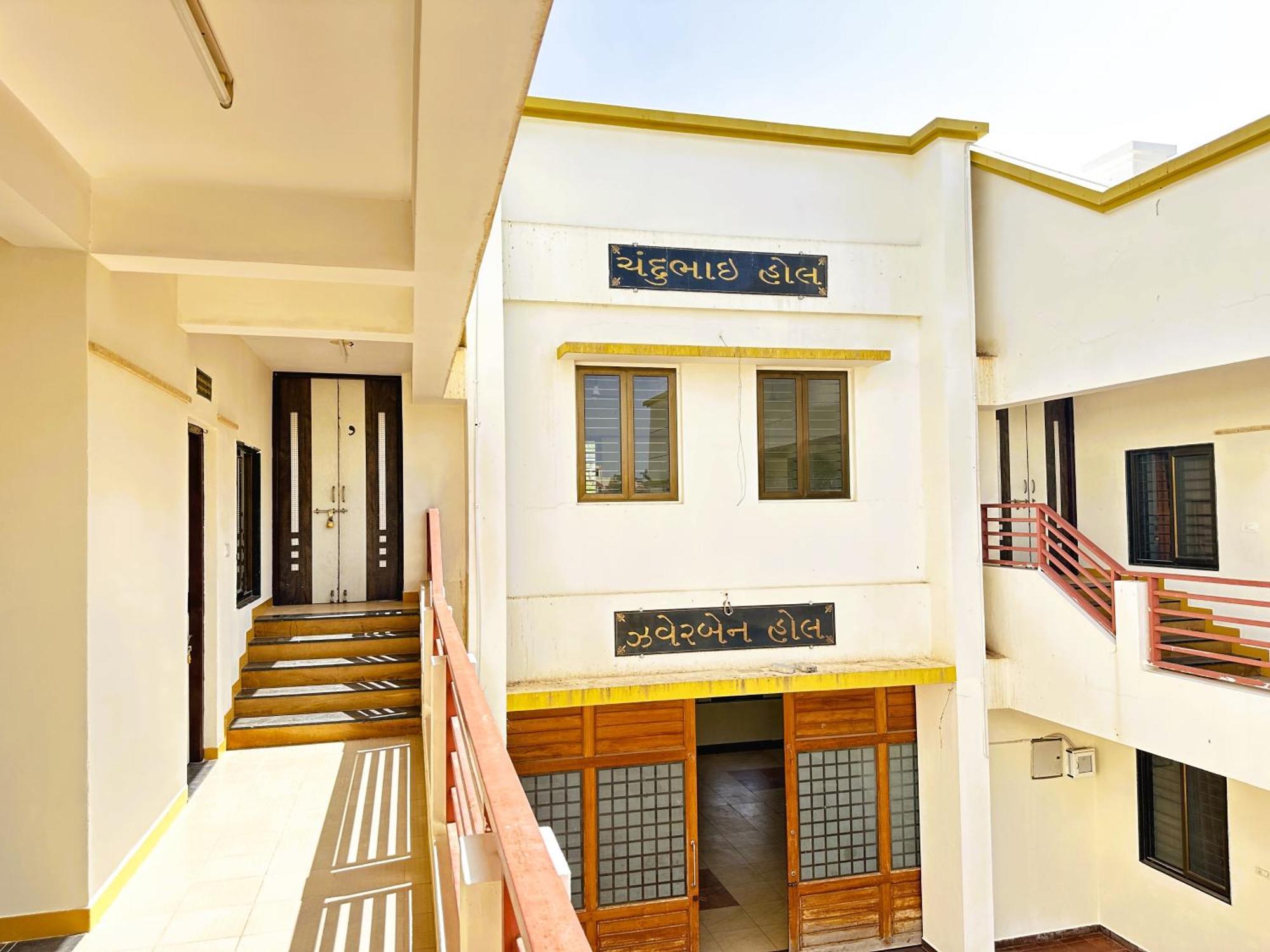 Ranjan Vadi Hotel Bhuj Exterior photo