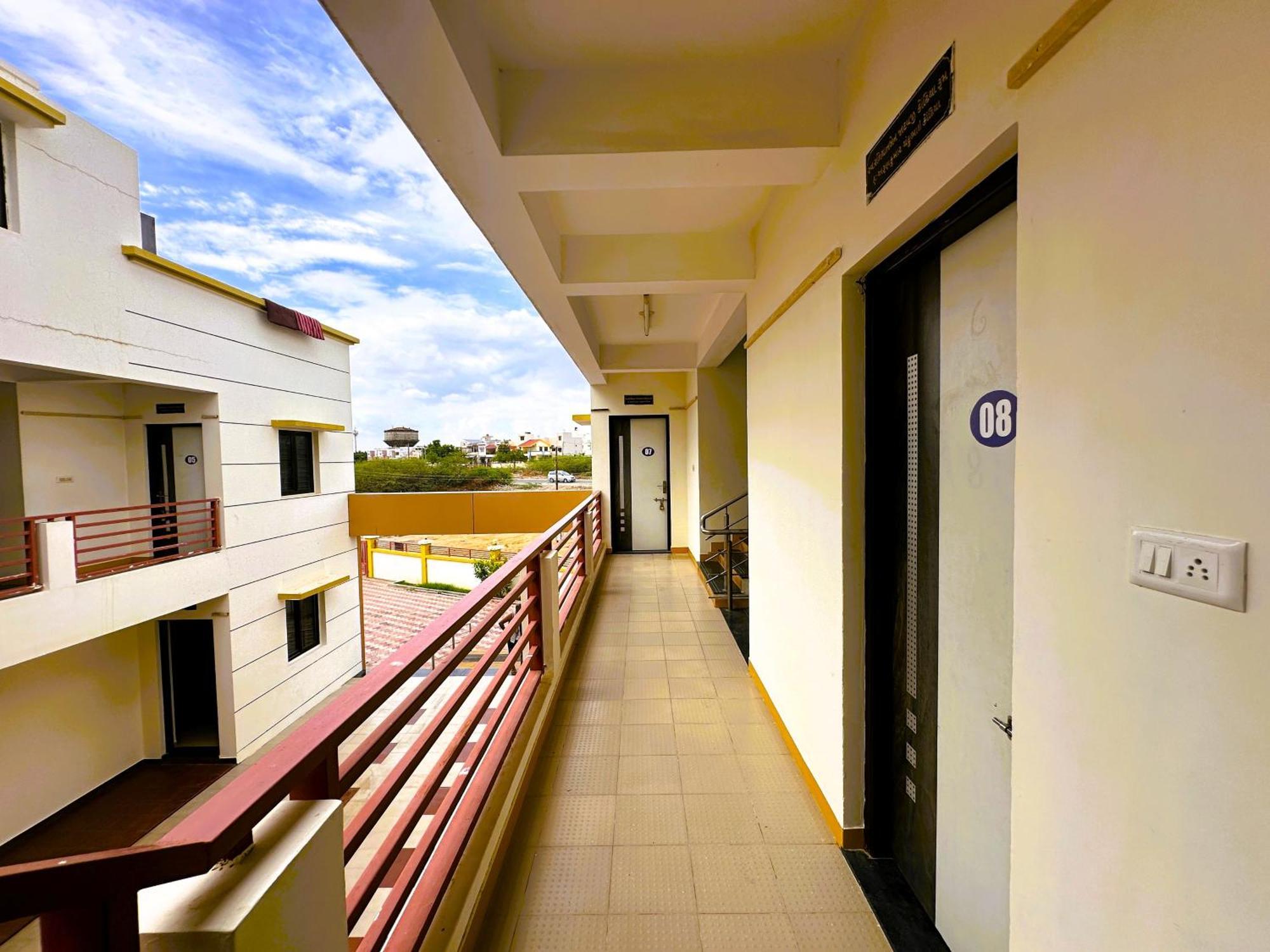 Ranjan Vadi Hotel Bhuj Exterior photo