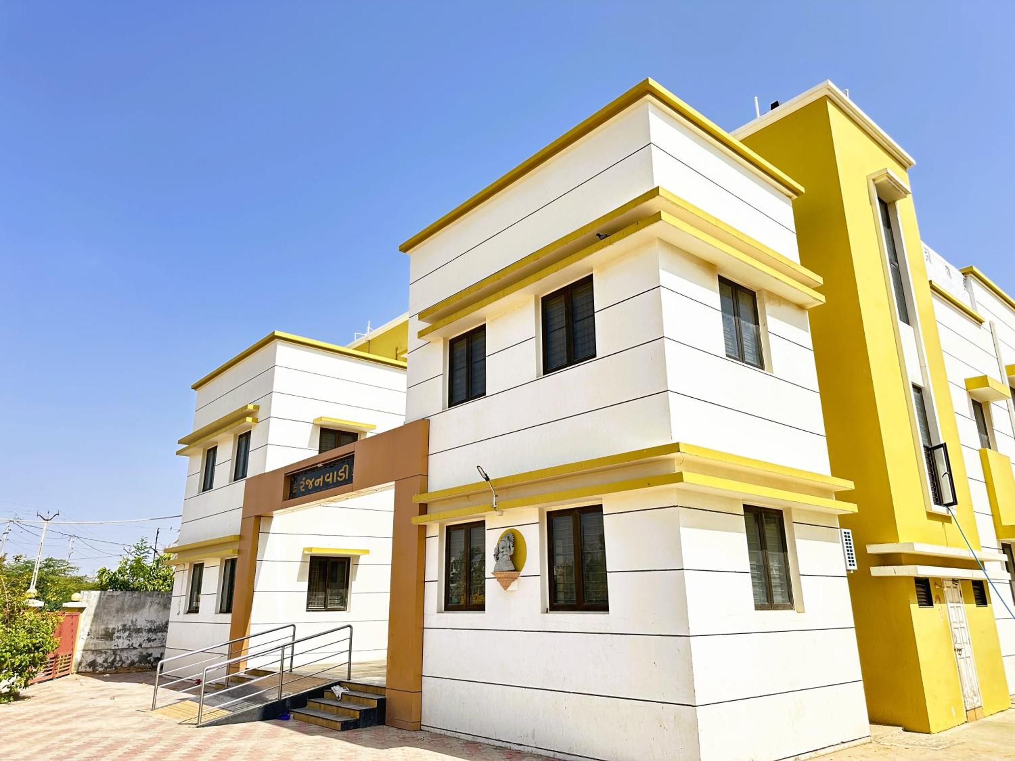 Ranjan Vadi Hotel Bhuj Exterior photo