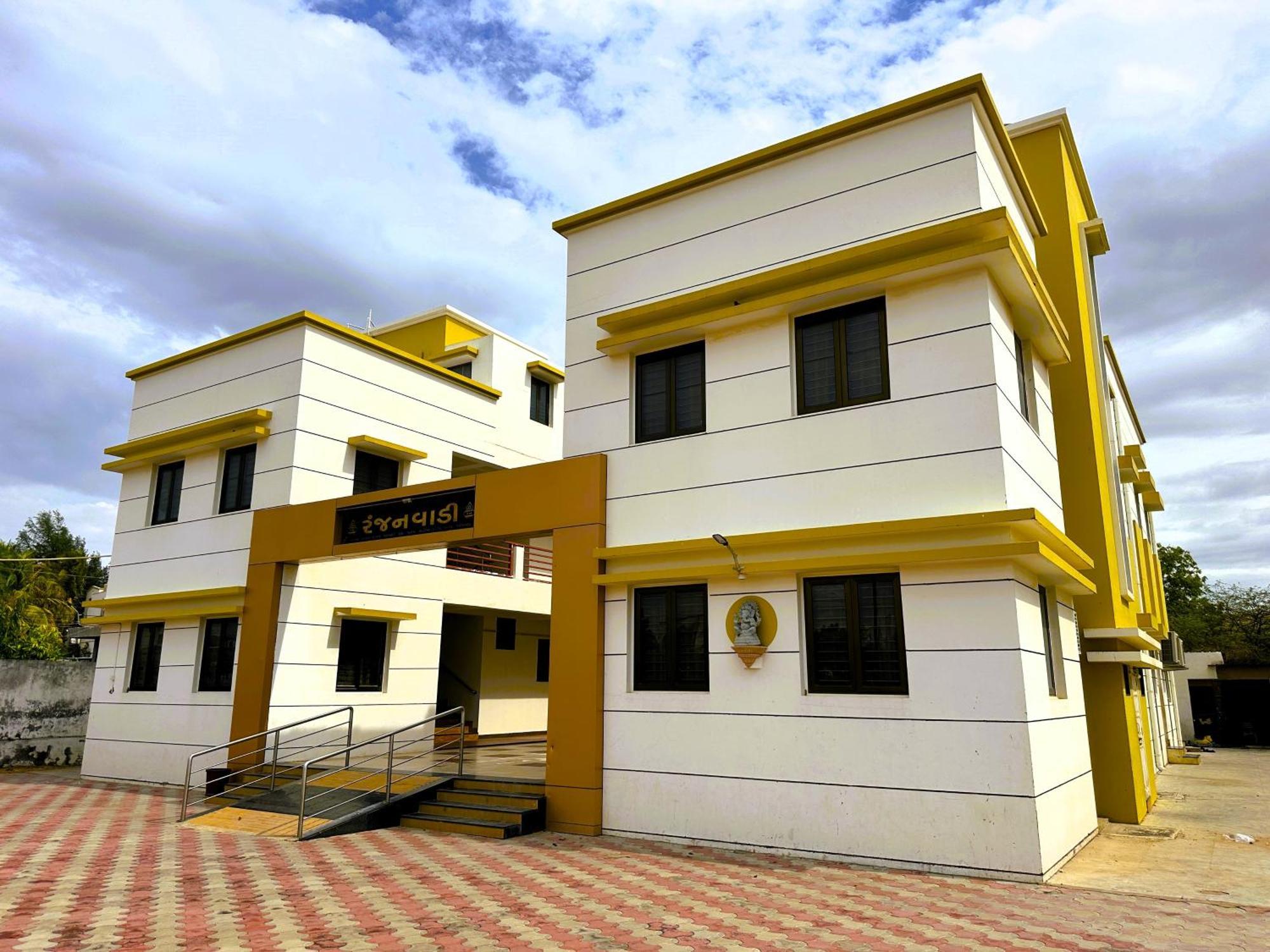 Ranjan Vadi Hotel Bhuj Exterior photo