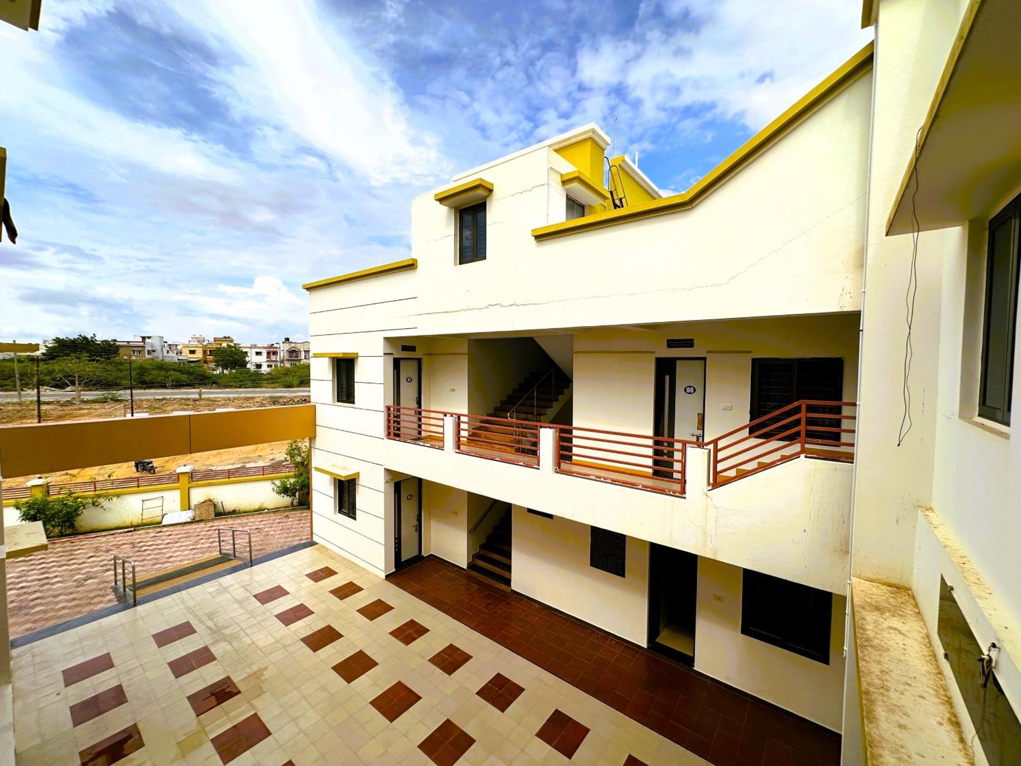 Ranjan Vadi Hotel Bhuj Exterior photo